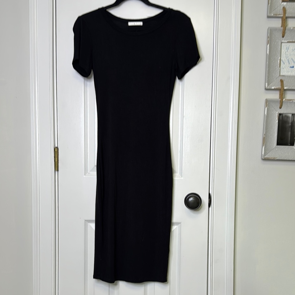 Black Midi Sheath Dress with Crew Neck for Cocktail